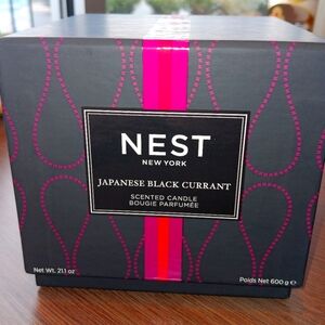 Nest NY Japanese Black Current 21.1 oz Luxury Candle
